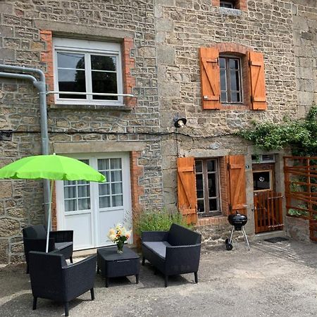 Doxie Cottage Saint-Chabrais Экстерьер фото