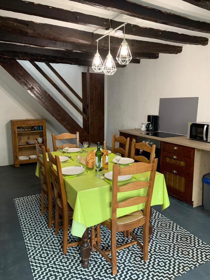 Doxie Cottage Saint-Chabrais Экстерьер фото